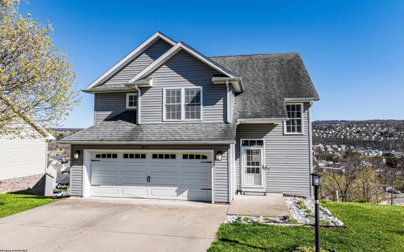 217 Piave Lane, Morgantown, West Virginia 26508, 3 Bedrooms Bedrooms, 7 Rooms Rooms,2 BathroomsBathrooms,Single Family Detached,For Sale,Piave,10164005