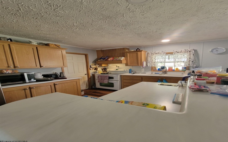 99 Arrowhead Drive, Belington, West Virginia 26250, 3 Bedrooms Bedrooms, 7 Rooms Rooms,2 BathroomsBathrooms,Single Family Detached,For Sale,Arrowhead,10164011