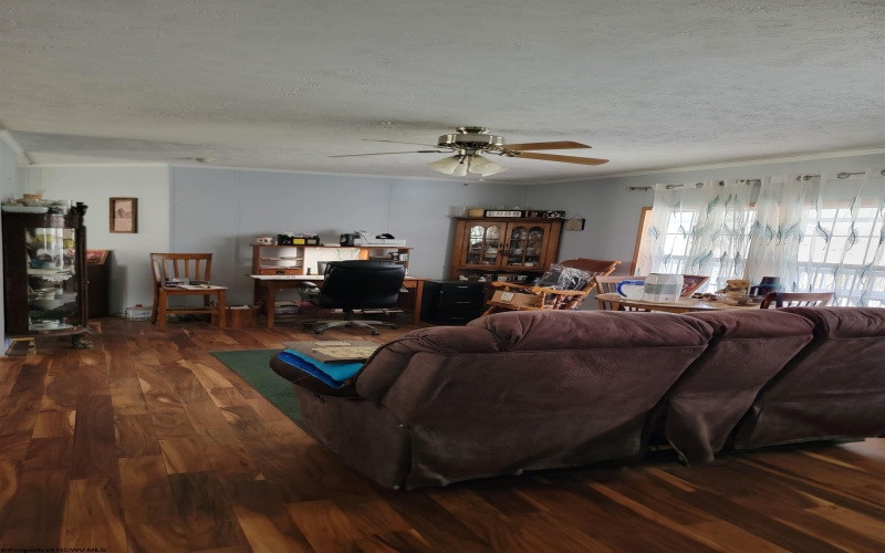 99 Arrowhead Drive, Belington, West Virginia 26250, 3 Bedrooms Bedrooms, 7 Rooms Rooms,2 BathroomsBathrooms,Single Family Detached,For Sale,Arrowhead,10164011