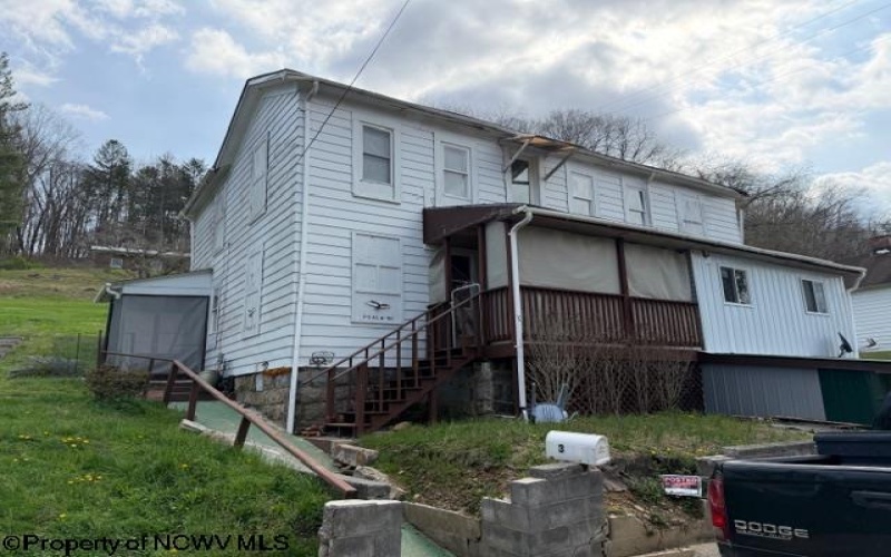 333 Walnut Street, Philippi, West Virginia 26416, 4 Bedrooms Bedrooms, 7 Rooms Rooms,2 BathroomsBathrooms,Single Family Detached,For Sale,Walnut,10164017