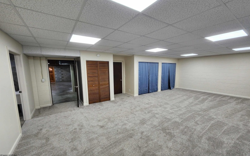 94 Greenhill Lane, Mount Clare, West Virginia 26408, 4 Bedrooms Bedrooms, 11 Rooms Rooms,2 BathroomsBathrooms,Single Family Detached,For Sale,Greenhill,10164013