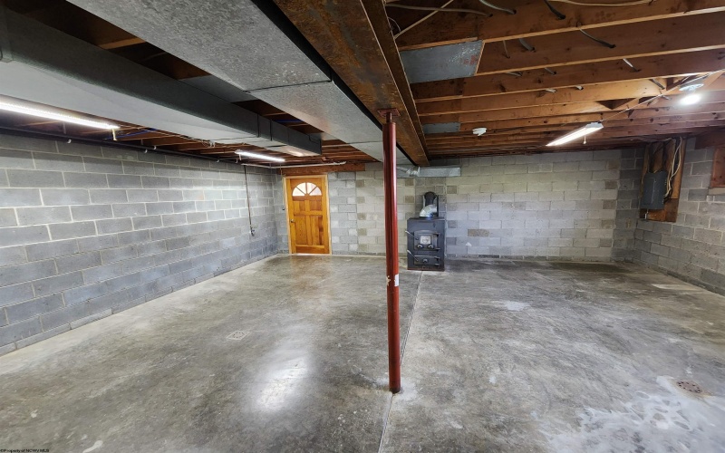 94 Greenhill Lane, Mount Clare, West Virginia 26408, 4 Bedrooms Bedrooms, 11 Rooms Rooms,2 BathroomsBathrooms,Single Family Detached,For Sale,Greenhill,10164013