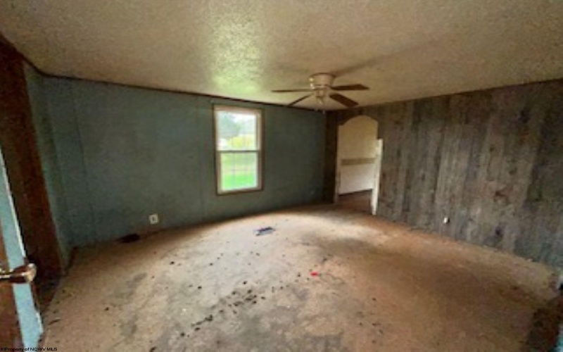 1421 Francis Mine Road, Fairmont, West Virginia 26554, 3 Bedrooms Bedrooms, 7 Rooms Rooms,1 BathroomBathrooms,Single Family Detached,For Sale,Francis Mine,10164012