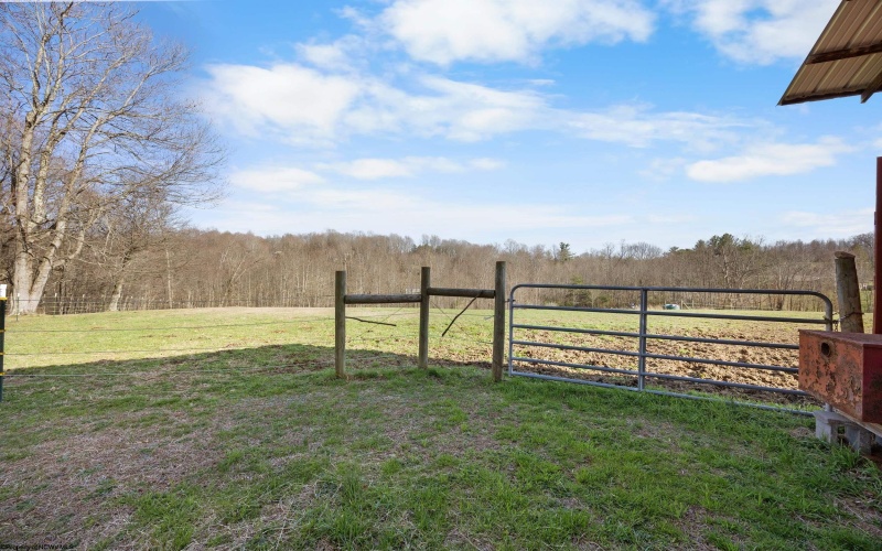 1847 Alexander Road, French Creek, West Virginia 26218, 4 Bedrooms Bedrooms, 9 Rooms Rooms,2 BathroomsBathrooms,Single Family Detached,For Sale,Alexander,10164010 1847 Alexander Road, French Creek, West Virginia 26218, 4 Bedrooms Bedrooms, 9 Rooms Rooms,2 BathroomsBathrooms,Single Family Detached,For Sale,Alexander,10164010
