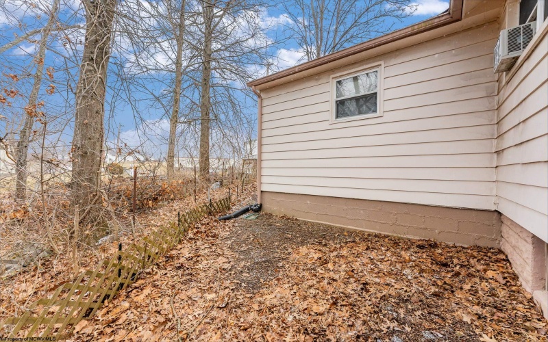 1341 CAIN Street, Morgantown, West Virginia 26505, 3 Bedrooms Bedrooms, 7 Rooms Rooms,1 BathroomBathrooms,Single Family Detached,For Sale,CAIN,10164023