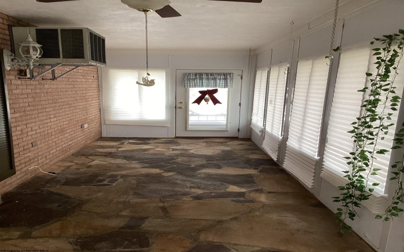 1133 Village Way, Fairmont, West Virginia 26554, 3 Bedrooms Bedrooms, 7 Rooms Rooms,2 BathroomsBathrooms,Single Family Detached,For Sale,Village,10164022