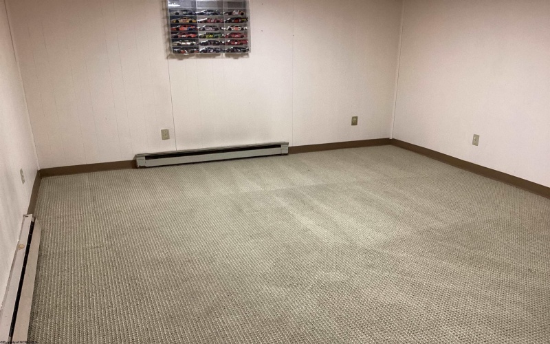 1133 Village Way, Fairmont, West Virginia 26554, 3 Bedrooms Bedrooms, 7 Rooms Rooms,2 BathroomsBathrooms,Single Family Detached,For Sale,Village,10164022