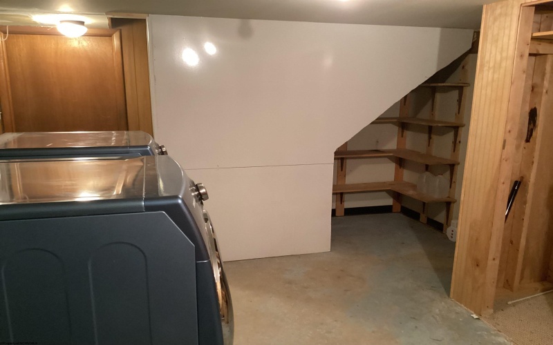 1133 Village Way, Fairmont, West Virginia 26554, 3 Bedrooms Bedrooms, 7 Rooms Rooms,2 BathroomsBathrooms,Single Family Detached,For Sale,Village,10164022