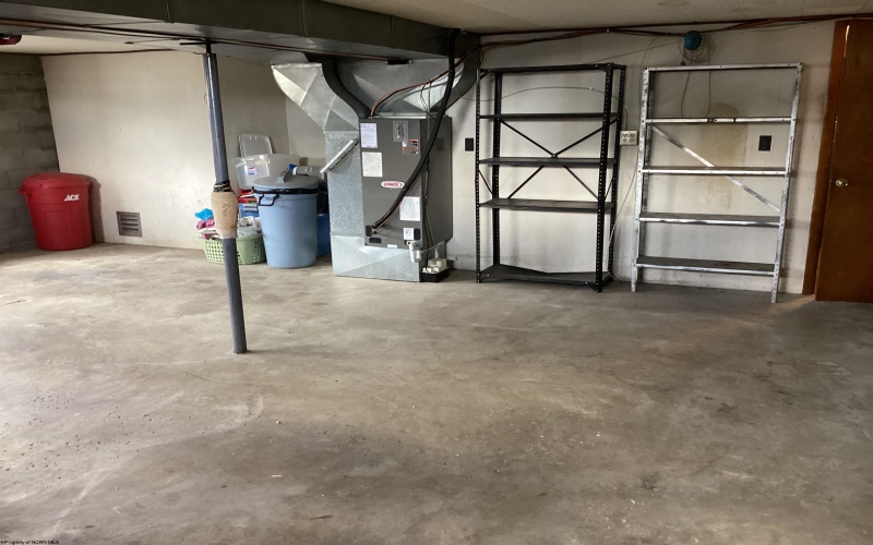 1133 Village Way, Fairmont, West Virginia 26554, 3 Bedrooms Bedrooms, 7 Rooms Rooms,2 BathroomsBathrooms,Single Family Detached,For Sale,Village,10164022