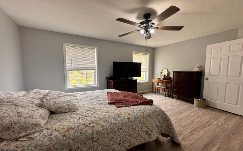 139 Montgomery Road, Weston, West Virginia 26452, 3 Bedrooms Bedrooms, 6 Rooms Rooms,2 BathroomsBathrooms,Single Family Detached,For Sale,Montgomery,10164021