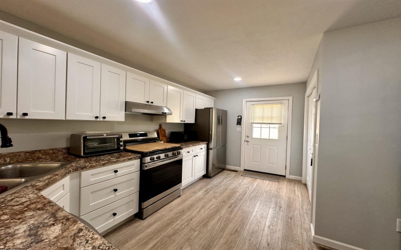 139 Montgomery Road, Weston, West Virginia 26452, 3 Bedrooms Bedrooms, 6 Rooms Rooms,2 BathroomsBathrooms,Single Family Detached,For Sale,Montgomery,10164021