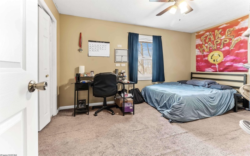 9 Sunridge Drive, Morgantown, West Virginia 26505, 4 Bedrooms Bedrooms, 9 Rooms Rooms,3 BathroomsBathrooms,Single Family Attached,For Sale,Sunridge,10164025