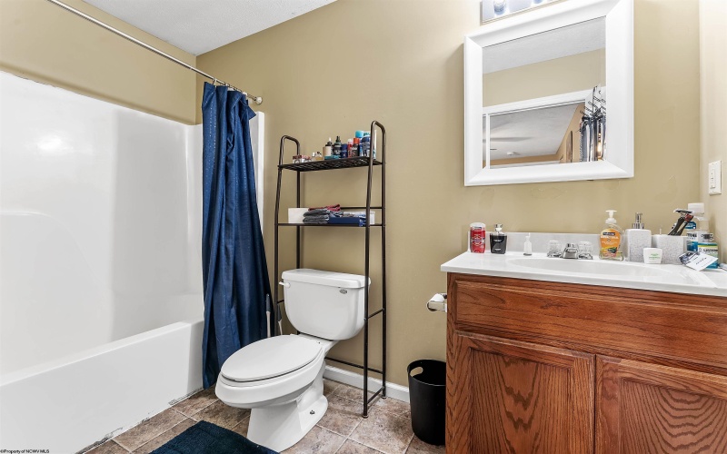 9 Sunridge Drive, Morgantown, West Virginia 26505, 4 Bedrooms Bedrooms, 9 Rooms Rooms,3 BathroomsBathrooms,Single Family Attached,For Sale,Sunridge,10164025