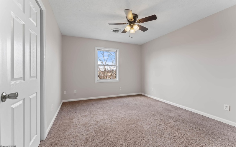 9 Sunridge Drive, Morgantown, West Virginia 26505, 4 Bedrooms Bedrooms, 9 Rooms Rooms,3 BathroomsBathrooms,Single Family Attached,For Sale,Sunridge,10164025