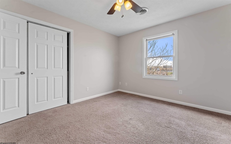 9 Sunridge Drive, Morgantown, West Virginia 26505, 4 Bedrooms Bedrooms, 9 Rooms Rooms,3 BathroomsBathrooms,Single Family Attached,For Sale,Sunridge,10164025