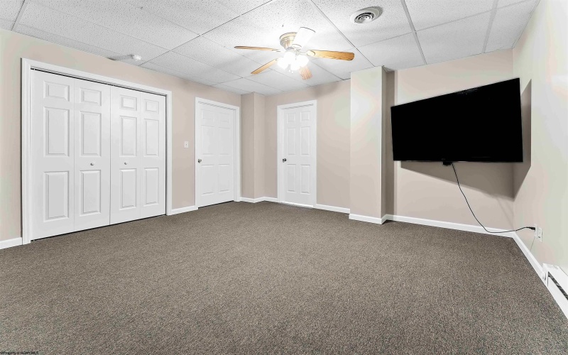 9 Sunridge Drive, Morgantown, West Virginia 26505, 4 Bedrooms Bedrooms, 9 Rooms Rooms,3 BathroomsBathrooms,Single Family Attached,For Sale,Sunridge,10164025