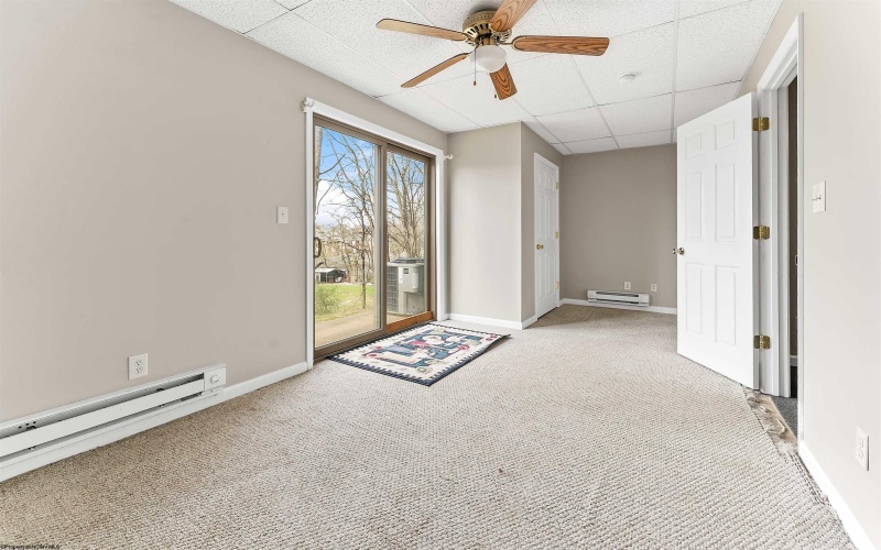 9 Sunridge Drive, Morgantown, West Virginia 26505, 4 Bedrooms Bedrooms, 9 Rooms Rooms,3 BathroomsBathrooms,Single Family Attached,For Sale,Sunridge,10164025