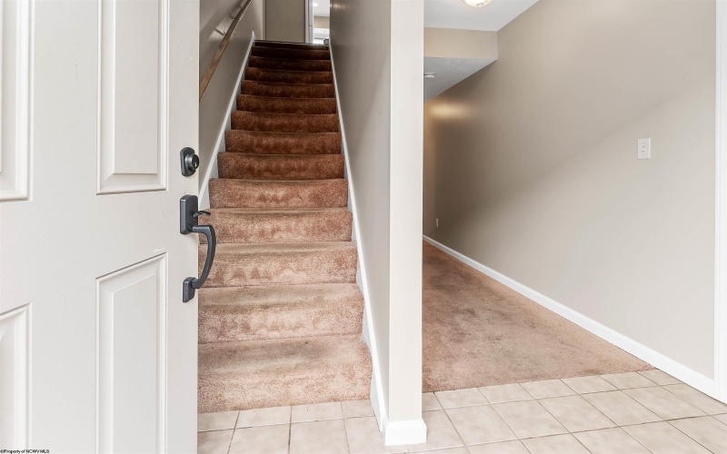 9 Sunridge Drive, Morgantown, West Virginia 26505, 4 Bedrooms Bedrooms, 9 Rooms Rooms,3 BathroomsBathrooms,Single Family Attached,For Sale,Sunridge,10164025