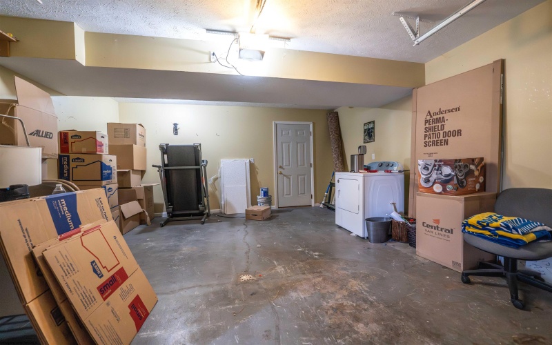 9 Sunridge Drive, Morgantown, West Virginia 26505, 4 Bedrooms Bedrooms, 9 Rooms Rooms,3 BathroomsBathrooms,Single Family Attached,For Sale,Sunridge,10164025