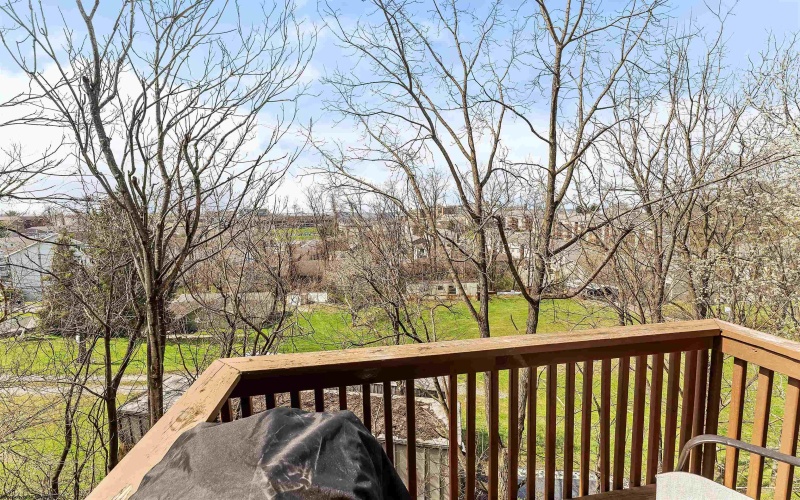 9 Sunridge Drive, Morgantown, West Virginia 26505, 4 Bedrooms Bedrooms, 9 Rooms Rooms,3 BathroomsBathrooms,Single Family Attached,For Sale,Sunridge,10164025