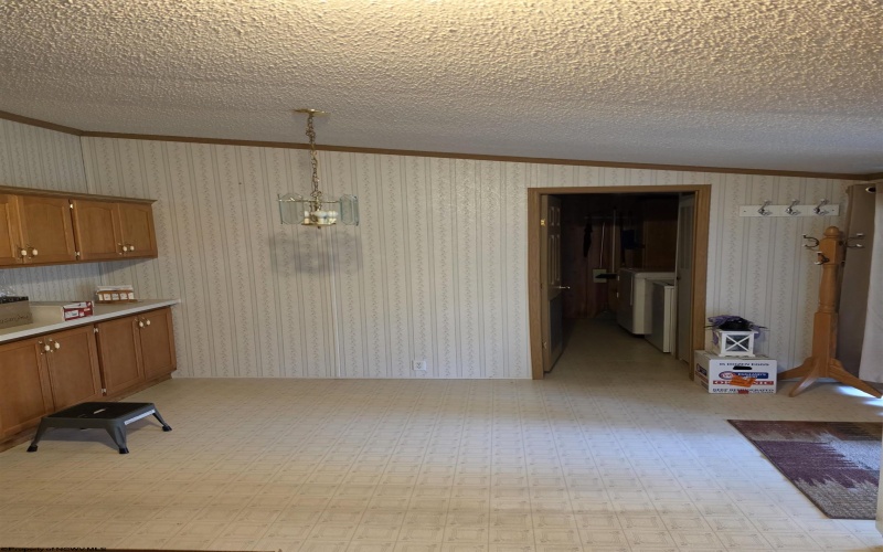 42 Gate Lane, Elkins, West Virginia 26241, 3 Bedrooms Bedrooms, 9 Rooms Rooms,2 BathroomsBathrooms,Single Family Detached,For Sale,Gate,10164042