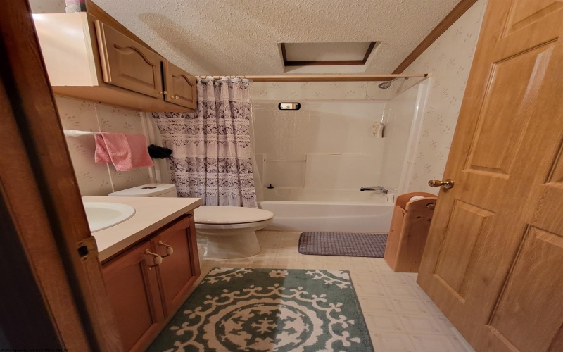 42 Gate Lane, Elkins, West Virginia 26241, 3 Bedrooms Bedrooms, 9 Rooms Rooms,2 BathroomsBathrooms,Single Family Detached,For Sale,Gate,10164042