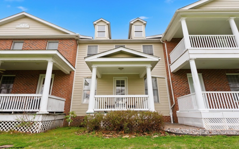 202 St. Andrews Drive, Morgantown, West Virginia 26508, 3 Bedrooms Bedrooms, 6 Rooms Rooms,2 BathroomsBathrooms,Single Family Attached,For Sale,St. Andrews,10164040