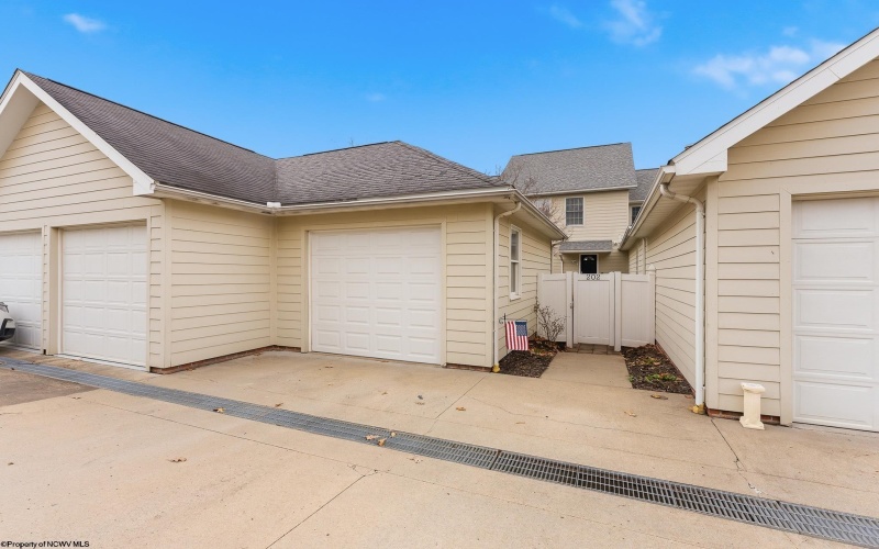 202 St. Andrews Drive, Morgantown, West Virginia 26508, 3 Bedrooms Bedrooms, 6 Rooms Rooms,2 BathroomsBathrooms,Single Family Attached,For Sale,St. Andrews,10164040