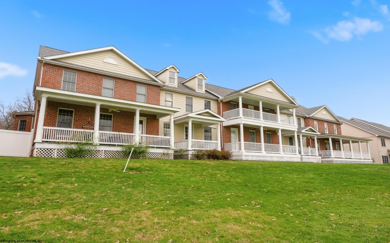 202 St. Andrews Drive, Morgantown, West Virginia 26508, 3 Bedrooms Bedrooms, 6 Rooms Rooms,2 BathroomsBathrooms,Single Family Attached,For Sale,St. Andrews,10164040