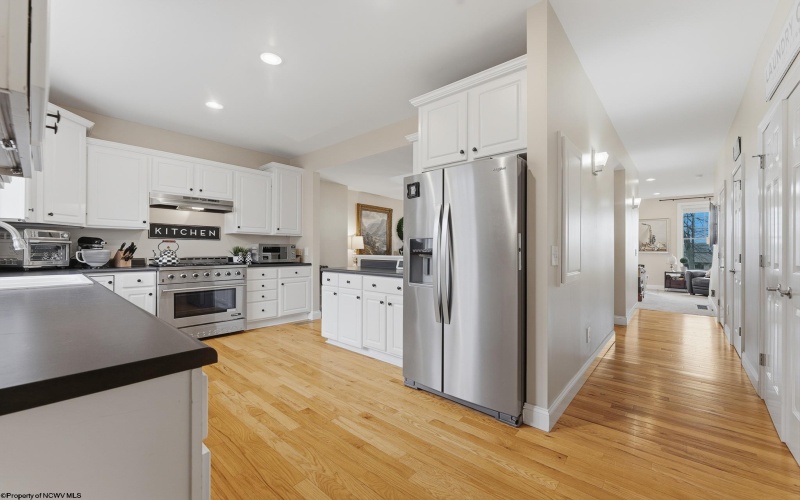 202 St. Andrews Drive, Morgantown, West Virginia 26508, 3 Bedrooms Bedrooms, 6 Rooms Rooms,2 BathroomsBathrooms,Single Family Attached,For Sale,St. Andrews,10164040