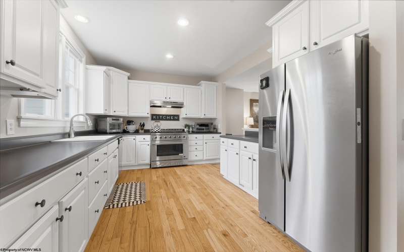 202 St. Andrews Drive, Morgantown, West Virginia 26508, 3 Bedrooms Bedrooms, 6 Rooms Rooms,2 BathroomsBathrooms,Single Family Attached,For Sale,St. Andrews,10164040