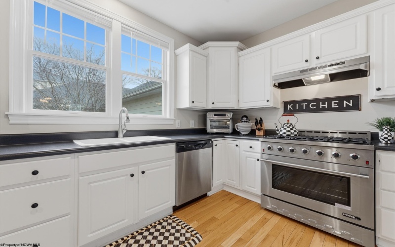 202 St. Andrews Drive, Morgantown, West Virginia 26508, 3 Bedrooms Bedrooms, 6 Rooms Rooms,2 BathroomsBathrooms,Single Family Attached,For Sale,St. Andrews,10164040