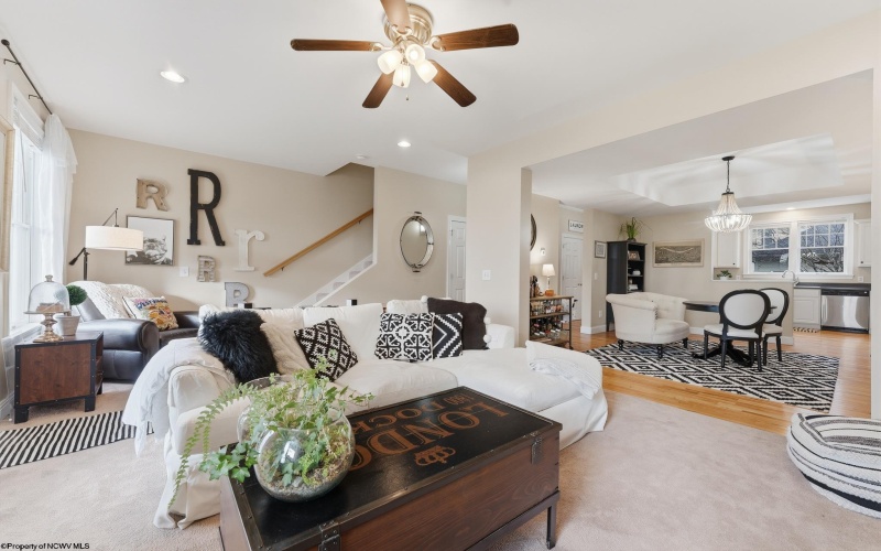 202 St. Andrews Drive, Morgantown, West Virginia 26508, 3 Bedrooms Bedrooms, 6 Rooms Rooms,2 BathroomsBathrooms,Single Family Attached,For Sale,St. Andrews,10164040