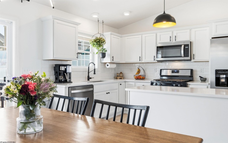 303 Wyatts Way, Morgantown, West Virginia 26508, 3 Bedrooms Bedrooms, 6 Rooms Rooms,2 BathroomsBathrooms,Single Family Detached,For Sale,Wyatts,10164028