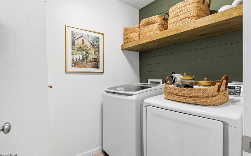 303 Wyatts Way, Morgantown, West Virginia 26508, 3 Bedrooms Bedrooms, 6 Rooms Rooms,2 BathroomsBathrooms,Single Family Detached,For Sale,Wyatts,10164028