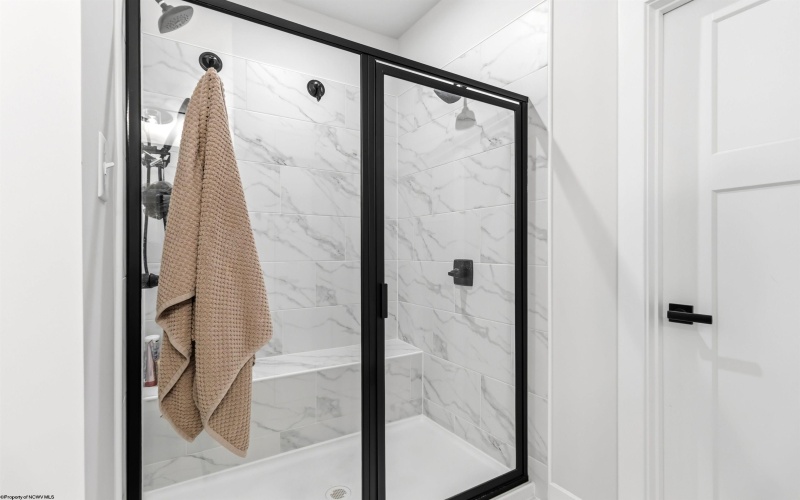 211 Norwood Court, Morgantown, West Virginia 26508, 5 Bedrooms Bedrooms, 10 Rooms Rooms,4 BathroomsBathrooms,Single Family Detached,For Sale,Norwood,10164026