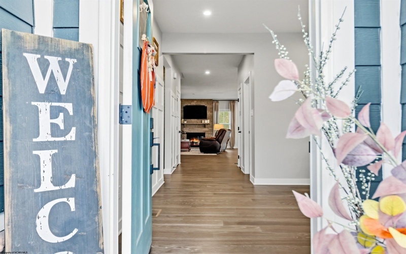 211 Norwood Court, Morgantown, West Virginia 26508, 5 Bedrooms Bedrooms, 10 Rooms Rooms,4 BathroomsBathrooms,Single Family Detached,For Sale,Norwood,10164026