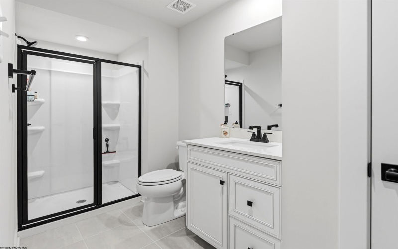 211 Norwood Court, Morgantown, West Virginia 26508, 5 Bedrooms Bedrooms, 10 Rooms Rooms,4 BathroomsBathrooms,Single Family Detached,For Sale,Norwood,10164026