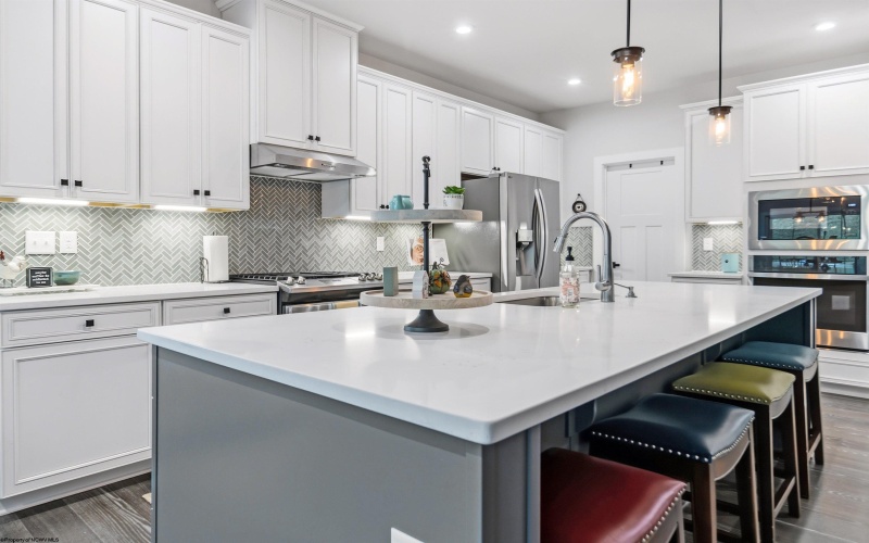 211 Norwood Court, Morgantown, West Virginia 26508, 5 Bedrooms Bedrooms, 10 Rooms Rooms,4 BathroomsBathrooms,Single Family Detached,For Sale,Norwood,10164026