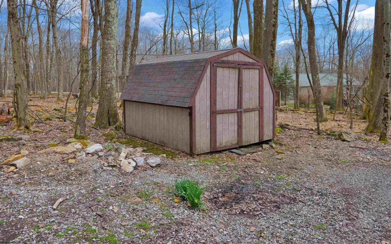 158 Anemone Lane, Terra Alta, West Virginia 26764, 3 Bedrooms Bedrooms, 7 Rooms Rooms,2 BathroomsBathrooms,Single Family Detached,For Sale,Anemone,10164039