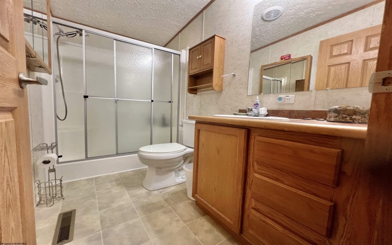 25 Second Avenue, Ansted, West Virginia 25812, 3 Bedrooms Bedrooms, 5 Rooms Rooms,2 BathroomsBathrooms,Single Family Detached,For Sale,Second,10162914