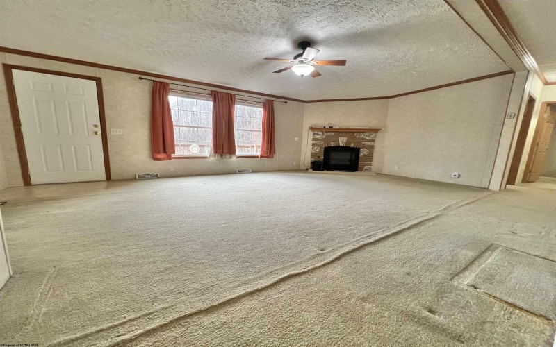 25 Second Avenue, Ansted, West Virginia 25812, 3 Bedrooms Bedrooms, 5 Rooms Rooms,2 BathroomsBathrooms,Single Family Detached,For Sale,Second,10162914