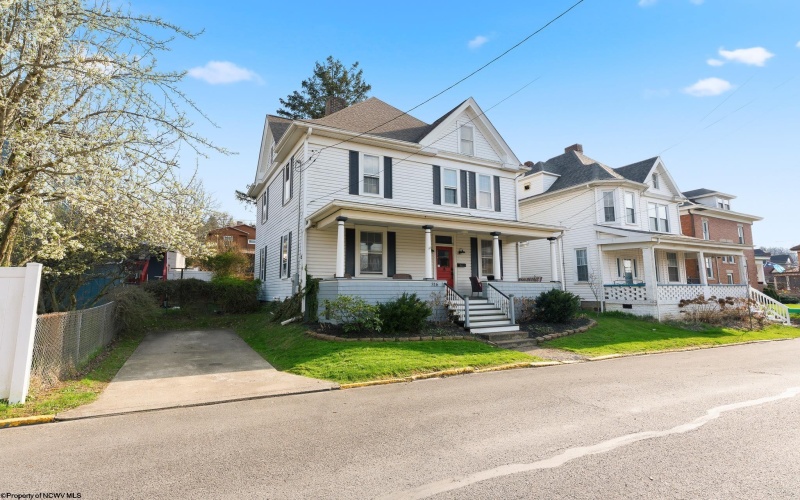 316 Demain Avenue, Morgantown, West Virginia 26501, 4 Bedrooms Bedrooms, 8 Rooms Rooms,2 BathroomsBathrooms,Single Family Detached,For Sale,Demain,10164033