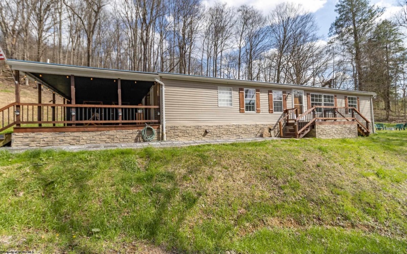 78 HANNAH Road, Clarksburg, West Virginia 26301, 3 Bedrooms Bedrooms, 8 Rooms Rooms,2 BathroomsBathrooms,Single Family Detached,For Sale,HANNAH,10164030