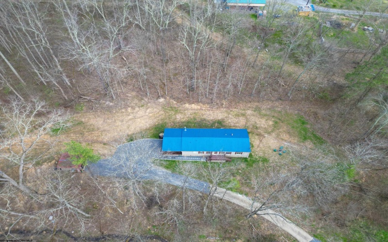 78 HANNAH Road, Clarksburg, West Virginia 26301, 3 Bedrooms Bedrooms, 8 Rooms Rooms,2 BathroomsBathrooms,Single Family Detached,For Sale,HANNAH,10164030