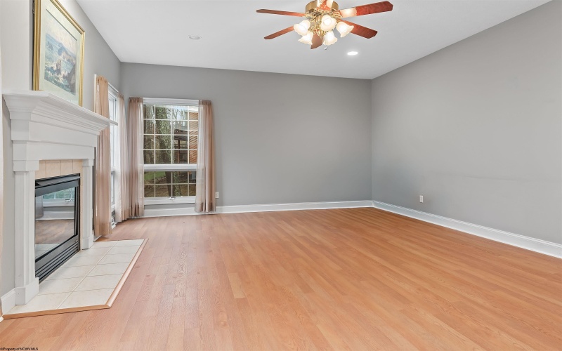 1229 Kings Road, Morgantown, West Virginia 26508, 5 Bedrooms Bedrooms, 10 Rooms Rooms,3 BathroomsBathrooms,Single Family Detached,For Sale,Kings,10164038