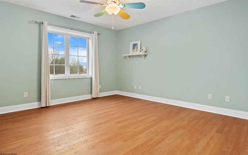 1229 Kings Road, Morgantown, West Virginia 26508, 5 Bedrooms Bedrooms, 10 Rooms Rooms,3 BathroomsBathrooms,Single Family Detached,For Sale,Kings,10164038