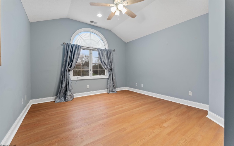 1229 Kings Road, Morgantown, West Virginia 26508, 5 Bedrooms Bedrooms, 10 Rooms Rooms,3 BathroomsBathrooms,Single Family Detached,For Sale,Kings,10164038