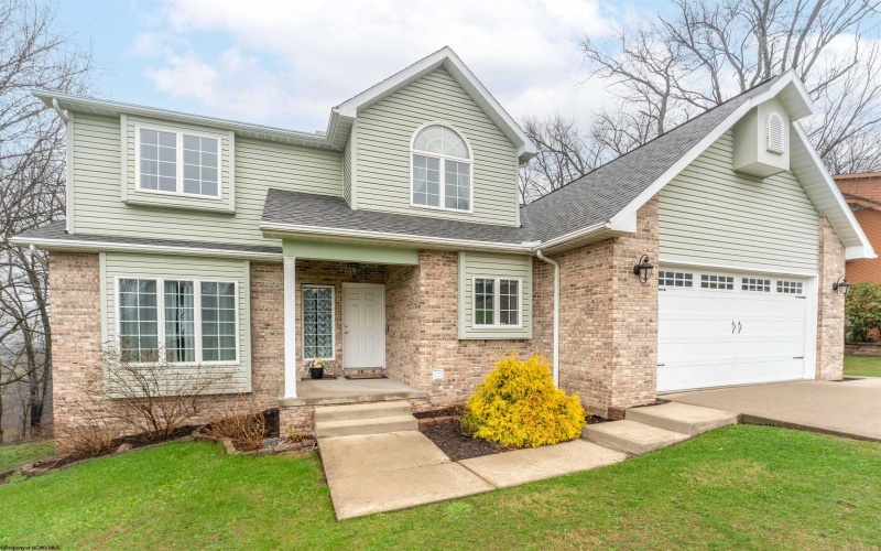 1229 Kings Road, Morgantown, West Virginia 26508, 5 Bedrooms Bedrooms, 10 Rooms Rooms,3 BathroomsBathrooms,Single Family Detached,For Sale,Kings,10164038