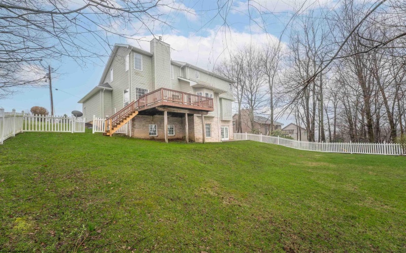 1229 Kings Road, Morgantown, West Virginia 26508, 5 Bedrooms Bedrooms, 10 Rooms Rooms,3 BathroomsBathrooms,Single Family Detached,For Sale,Kings,10164038